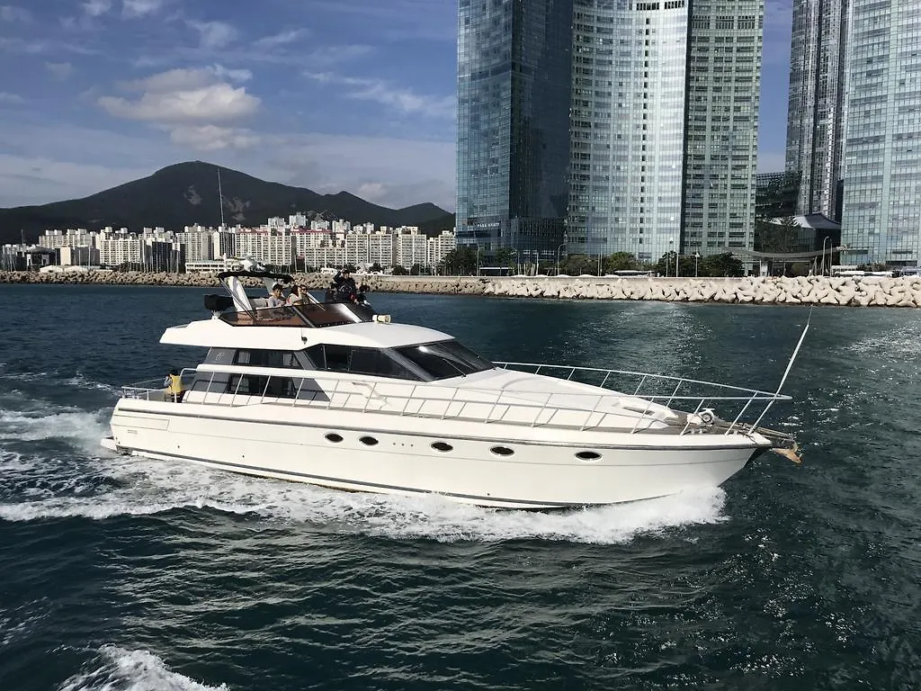Botel Sea And Yacht Hotel Busan