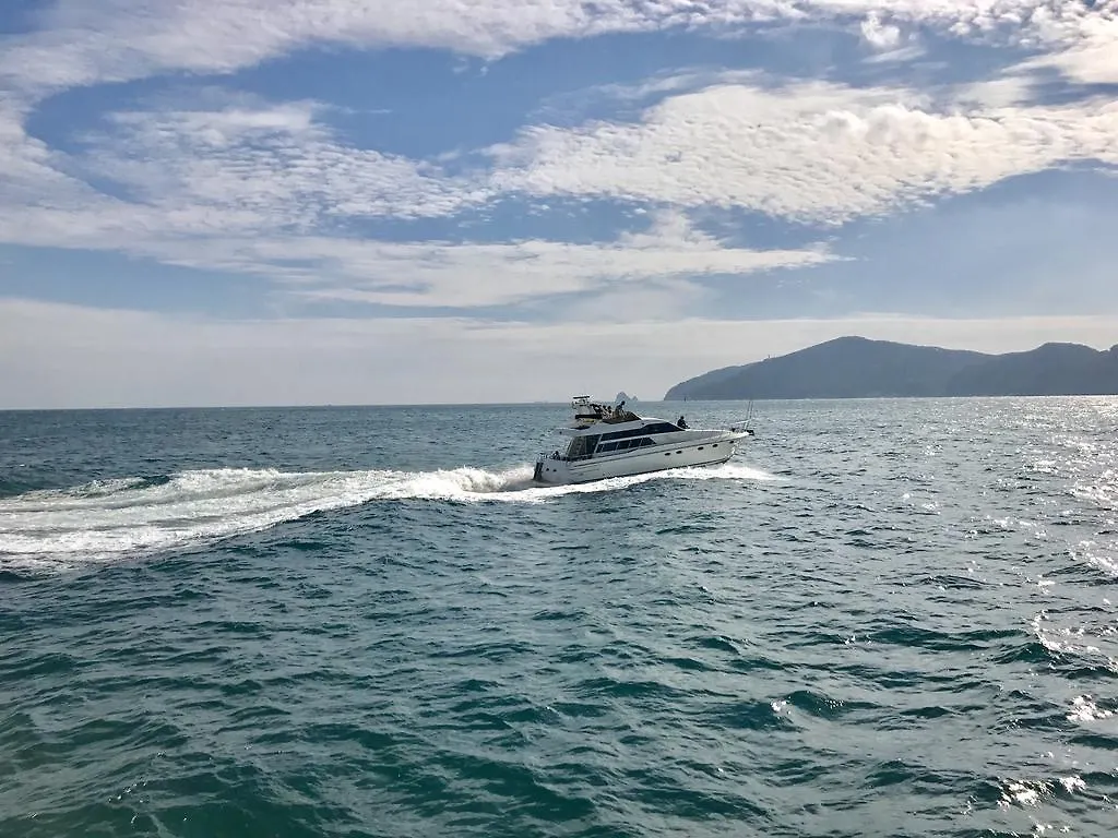 Sea And Yacht Hotel Busan 4*,