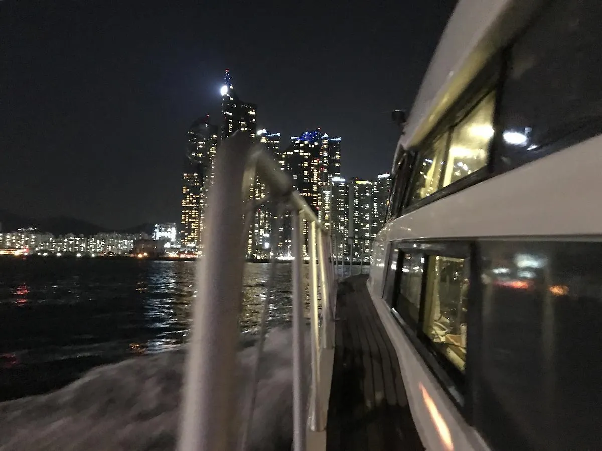 Sea And Yacht Hotel Busan
